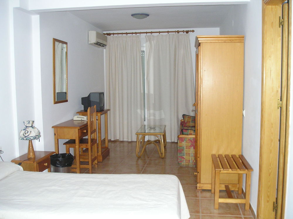 Hotel Al-Andalus Nerja Room photo